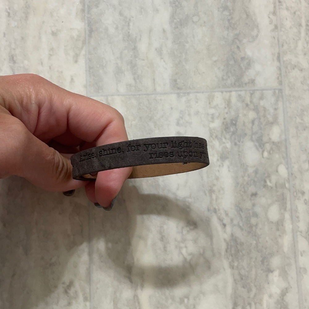 Good works makes a difference Scripture bracelet